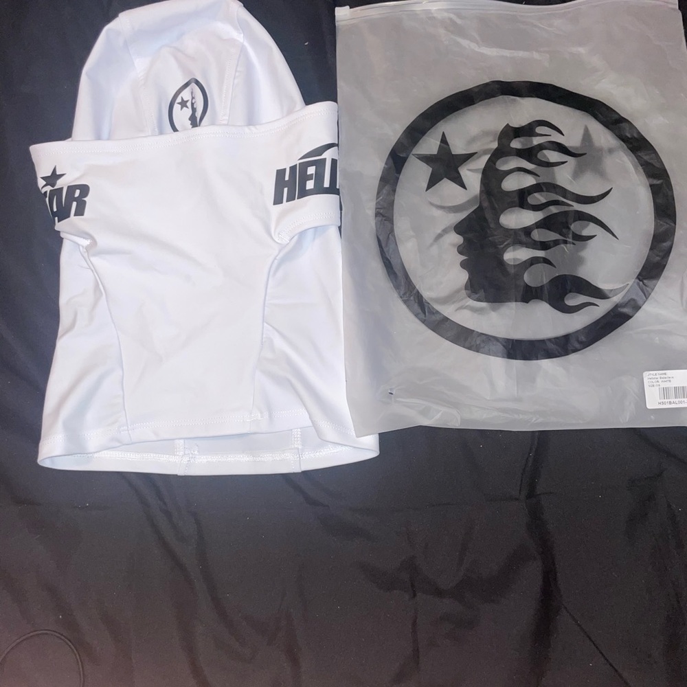 White hellstar ski mask
